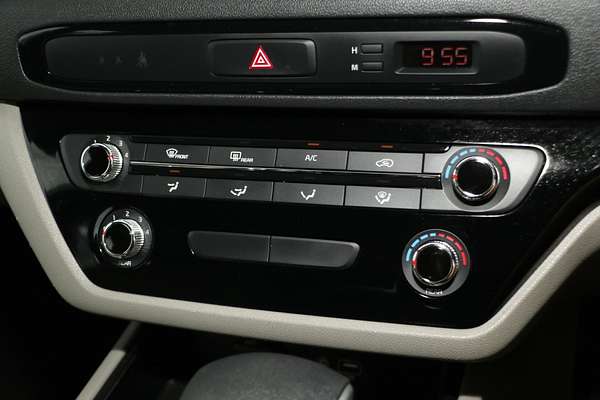 2020 Kia Carnival S YP