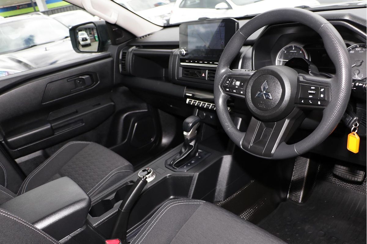 2024 Mitsubishi Triton GLX+ MV 4X4
