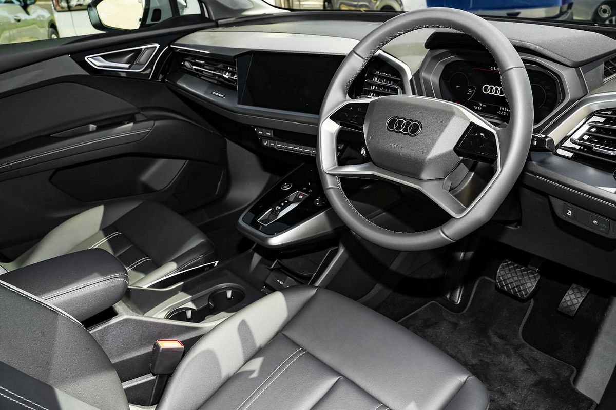 2024 Audi Q4 e-tron 45 F4