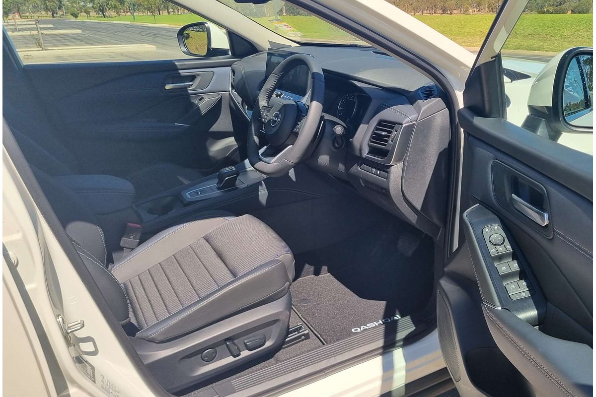 2024 Nissan QASHQAI ST-L J12