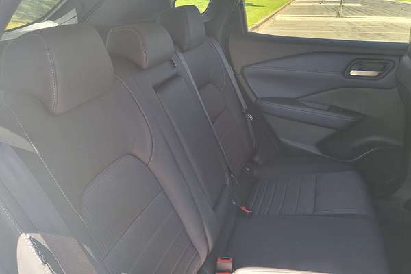 2024 Nissan QASHQAI ST-L J12