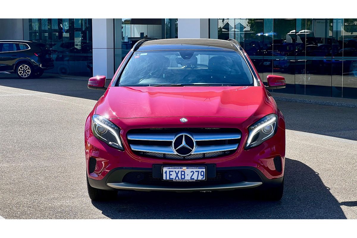 2015 Mercedes-Benz GLA-Class GLA180 X156