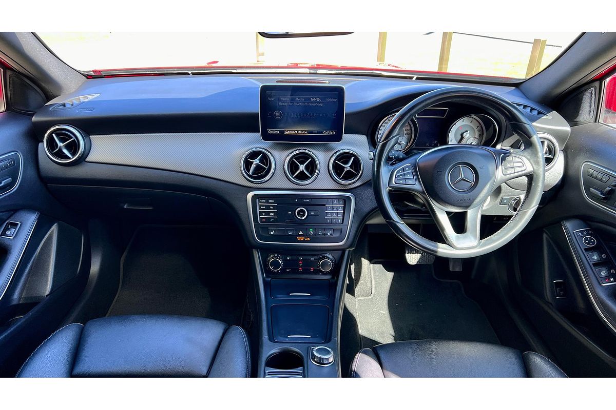 2015 Mercedes-Benz GLA-Class GLA180 X156