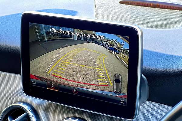 2015 Mercedes-Benz GLA-Class GLA180 X156