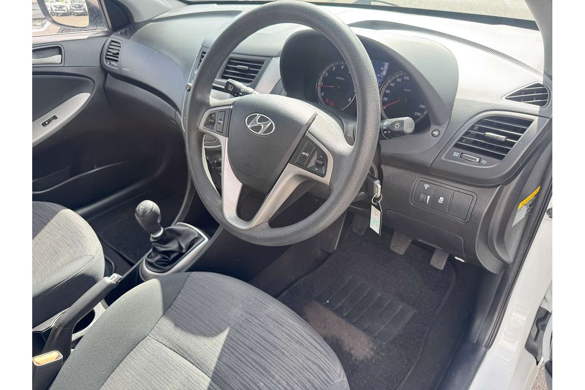 2016 Hyundai Accent Active RB3