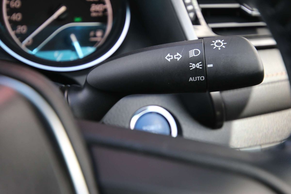 2019 Toyota Camry Ascent Sport AXVH71R