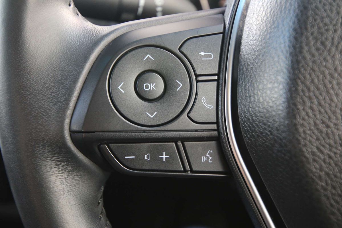 2019 Toyota Camry Ascent Sport AXVH71R