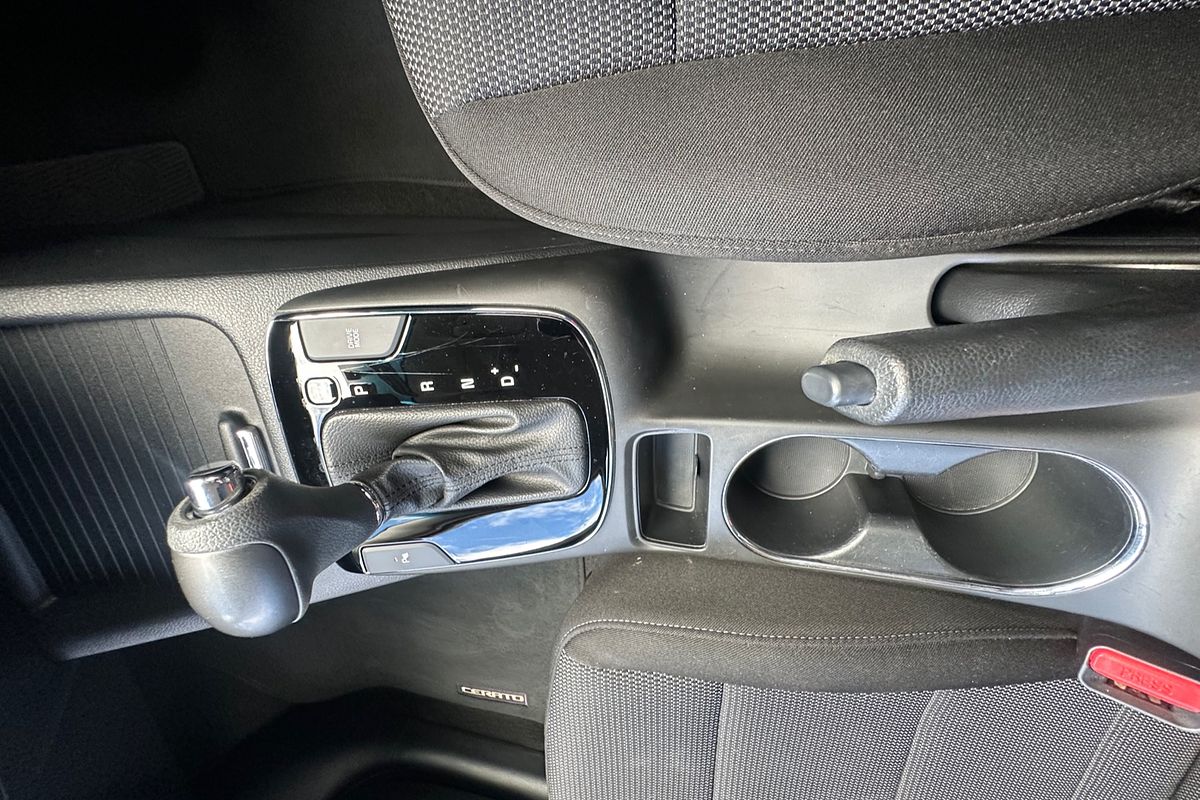 2017 Kia Cerato S YD