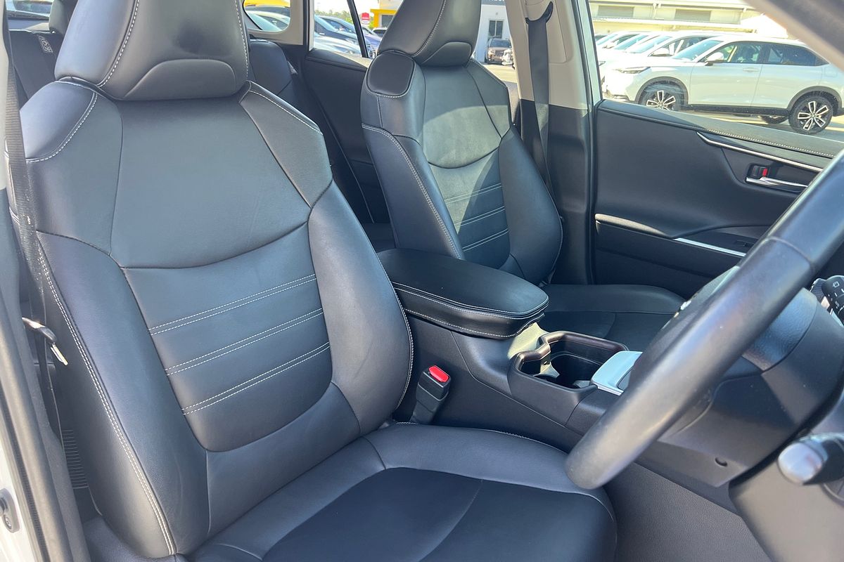 2020 Toyota RAV4 Cruiser AXAH52R