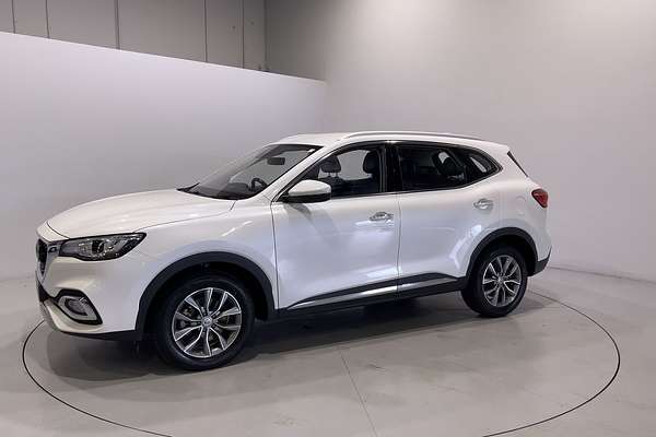 2022 MG HS Vibe SAS23