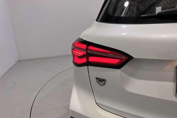 2022 MG HS Vibe SAS23