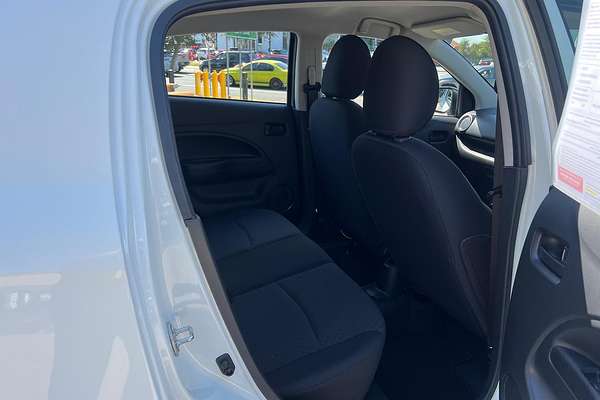 2020 Mitsubishi Mirage ES LA