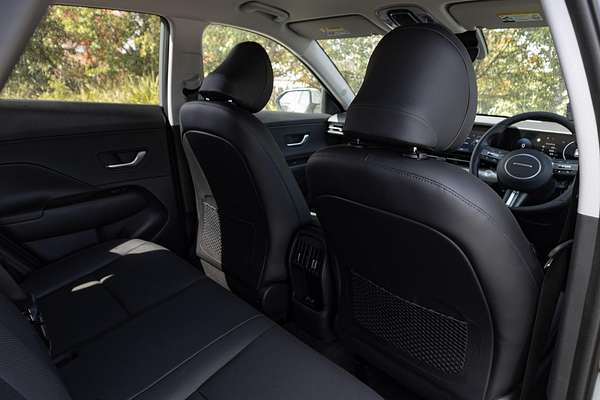 2025 Hyundai Kona Premium SX2.V2