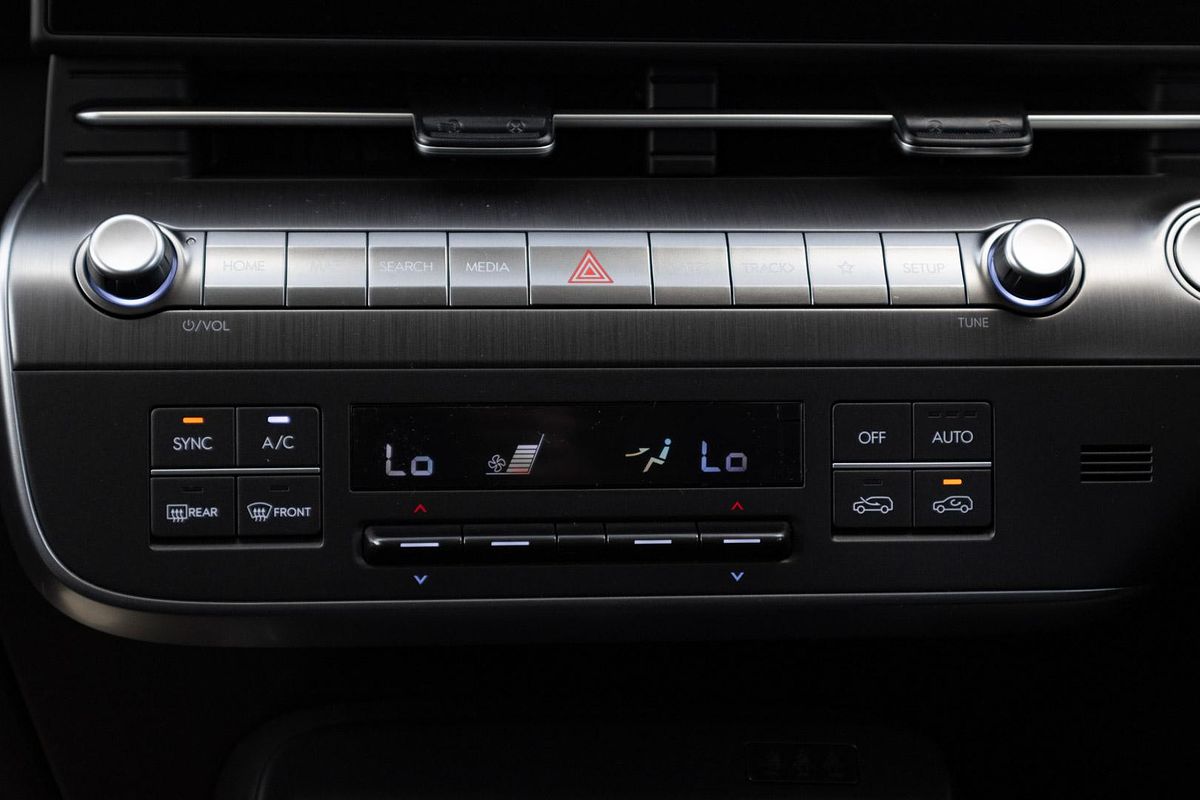 2025 Hyundai Kona Premium SX2.V2