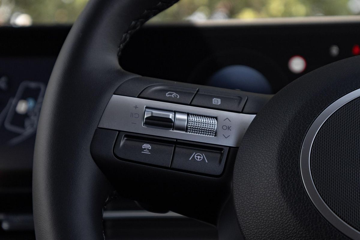 2025 Hyundai Kona Premium SX2.V2