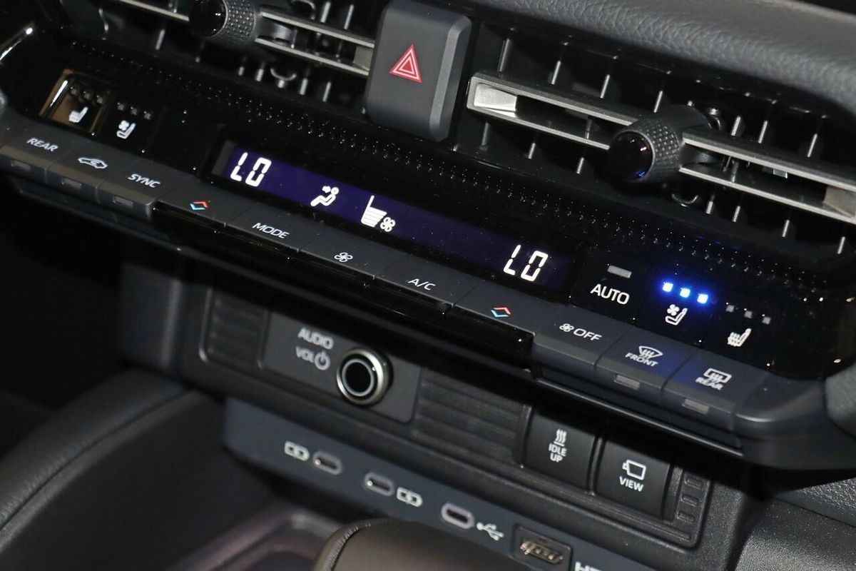 2024 Toyota Landcruiser Prado VX GDJ251R