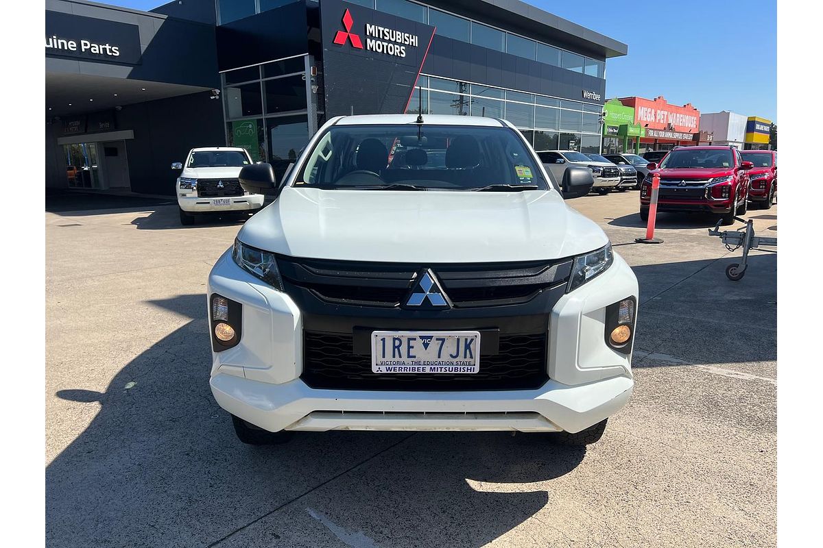 2019 Mitsubishi Triton GLX MR 4X4