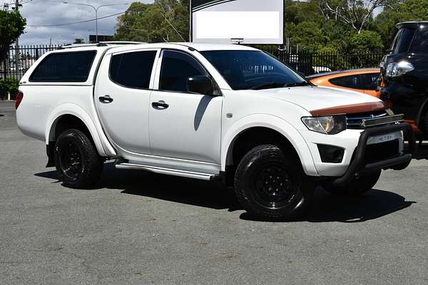 2015 Mitsubishi Triton GLX MN 4X4