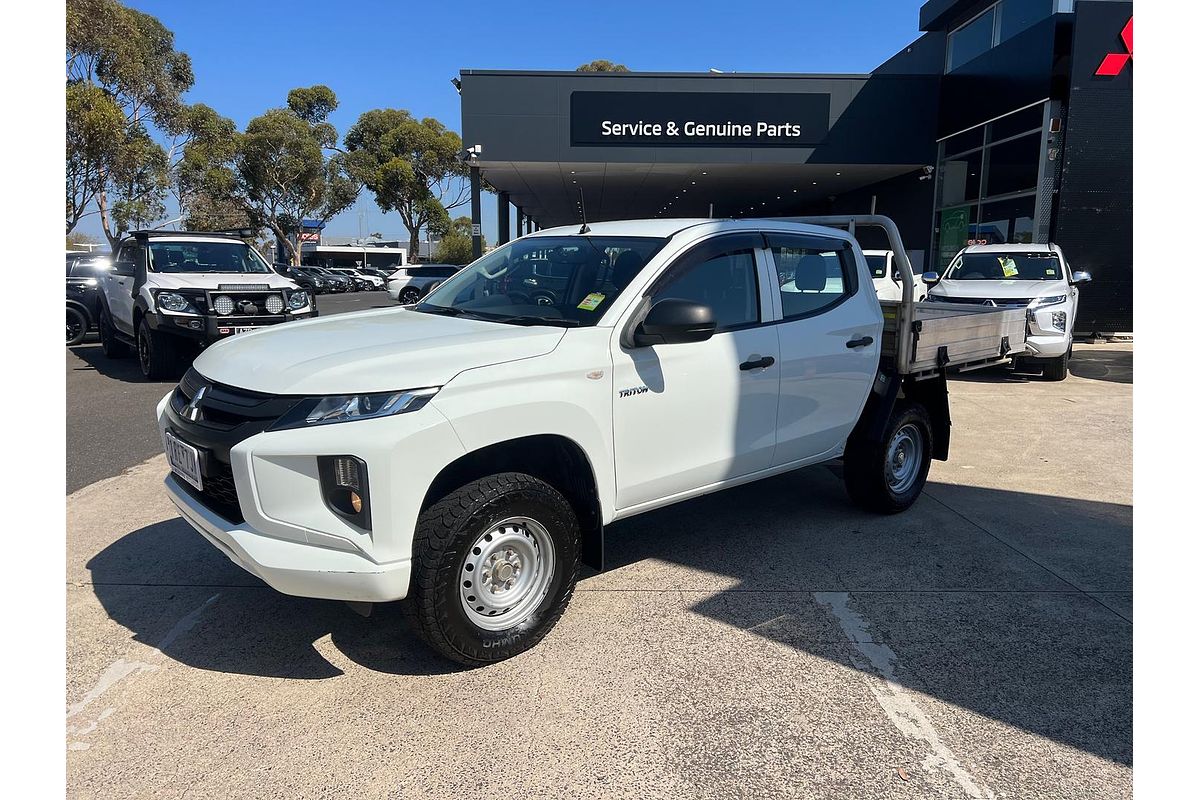 2019 Mitsubishi Triton GLX MR 4X4