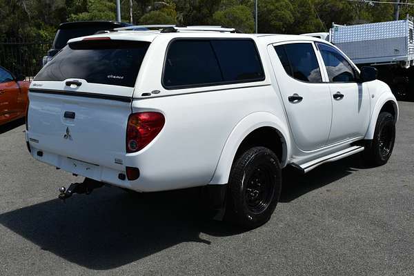 2015 Mitsubishi Triton GLX MN 4X4