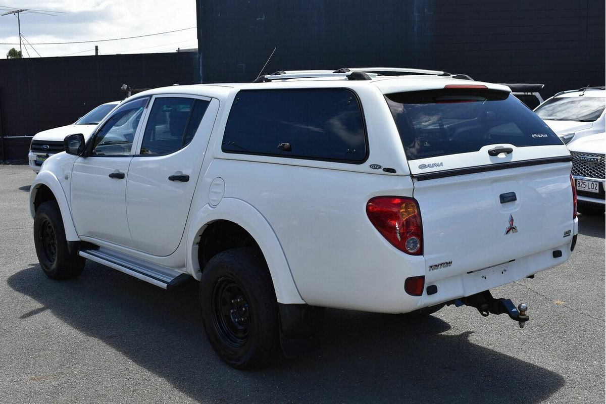 2015 Mitsubishi Triton GLX MN 4X4