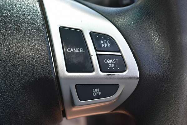2015 Mitsubishi Triton GLX MN 4X4