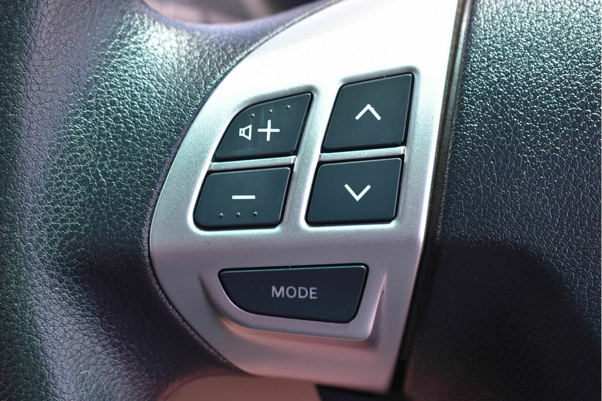 2015 Mitsubishi Triton GLX MN 4X4