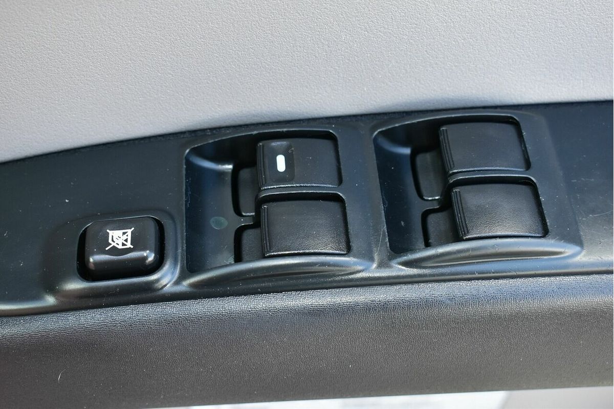 2015 Mitsubishi Triton GLX MN 4X4