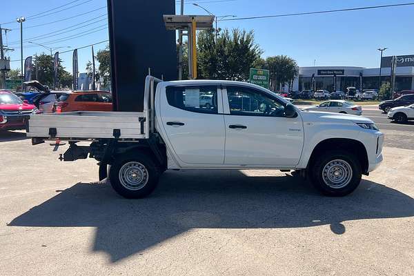 2019 Mitsubishi Triton GLX MR 4X4