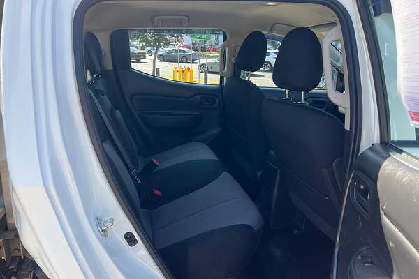 2019 Mitsubishi Triton GLX MR 4X4