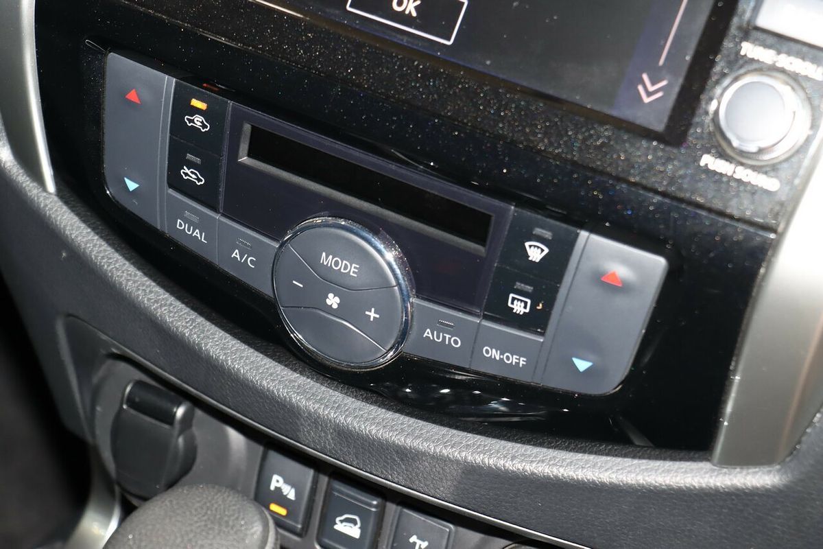 2022 Nissan Navara ST-X D23 4X4