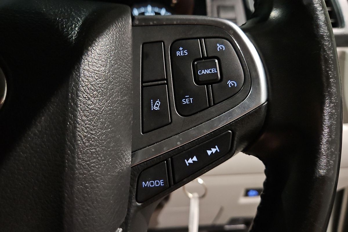 2021 Toyota Hiace GDH300R LWB