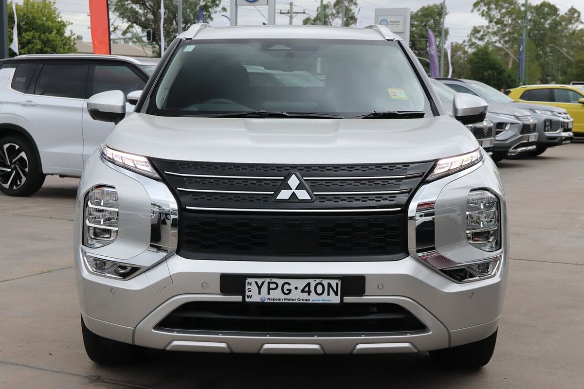 2024 Mitsubishi Outlander Exceed ZM
