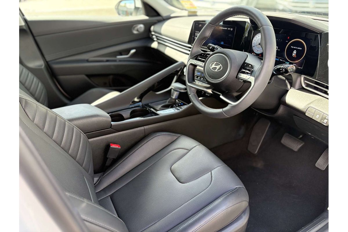 2024 Hyundai i30 Premium CN7.V2