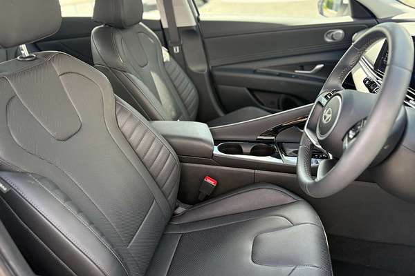 2024 Hyundai i30 Premium CN7.V2