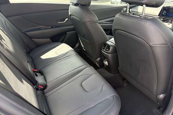 2024 Hyundai i30 Premium CN7.V2