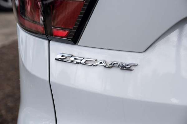 2018 Ford Escape Ambiente ZG