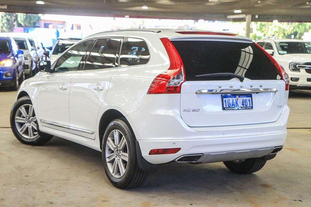 2016 Volvo XC60 T5 Luxury