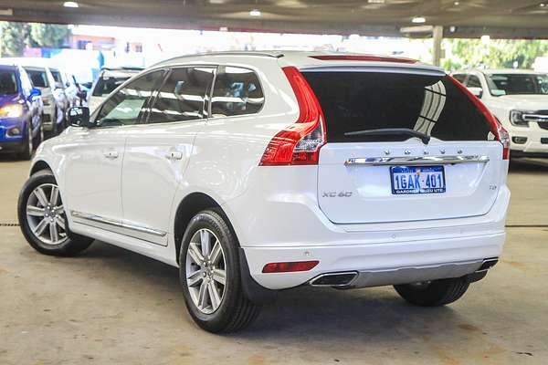 2016 Volvo XC60 T5 Luxury
