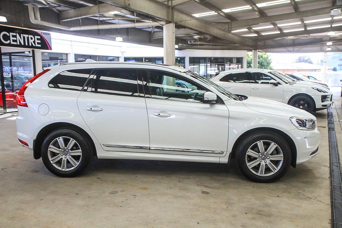 2016 Volvo XC60 T5 Luxury