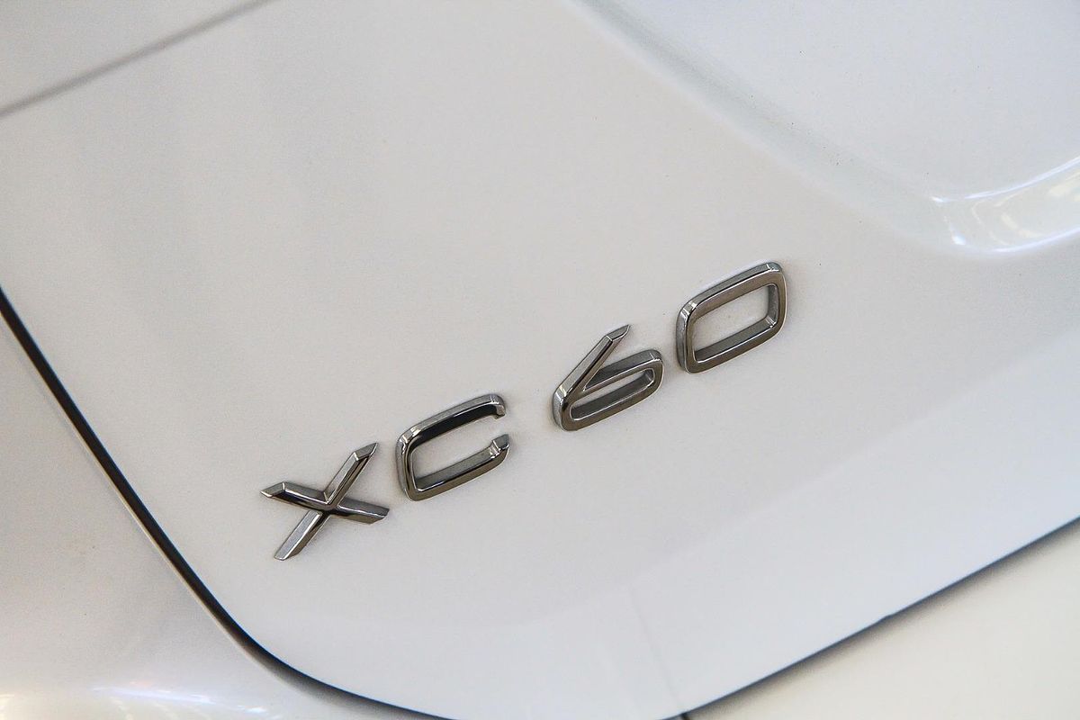 2016 Volvo XC60 T5 Luxury