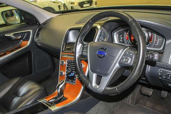 2016 Volvo XC60 T5 Luxury