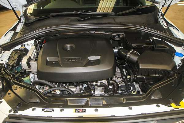 2016 Volvo XC60 T5 Luxury