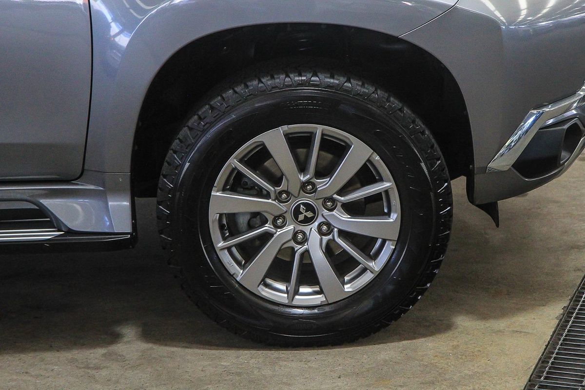 2019 Mitsubishi Pajero Sport GLX QE