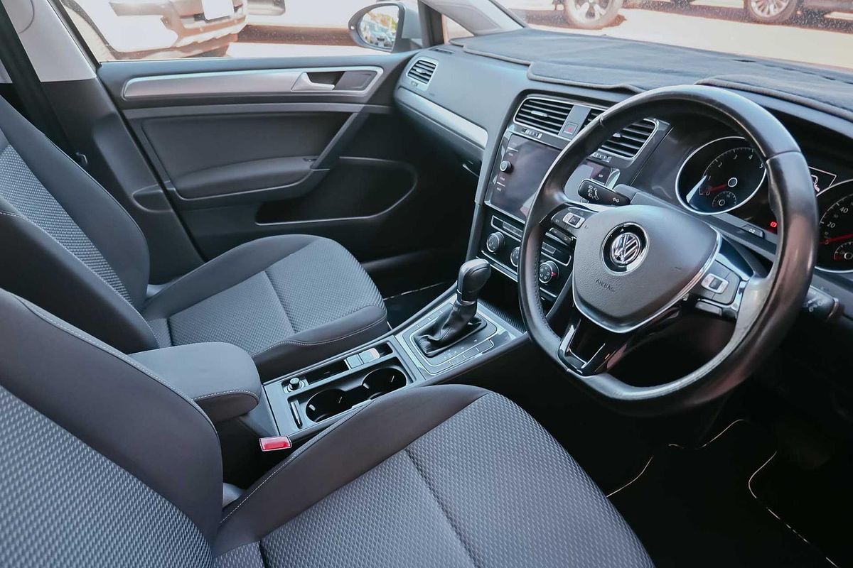 2017 Volkswagen Golf 92TSI Trendline 7