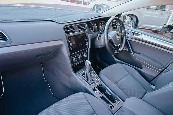 2017 Volkswagen Golf 92TSI Trendline 7