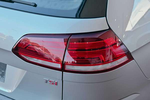 2017 Volkswagen Golf 92TSI Trendline 7