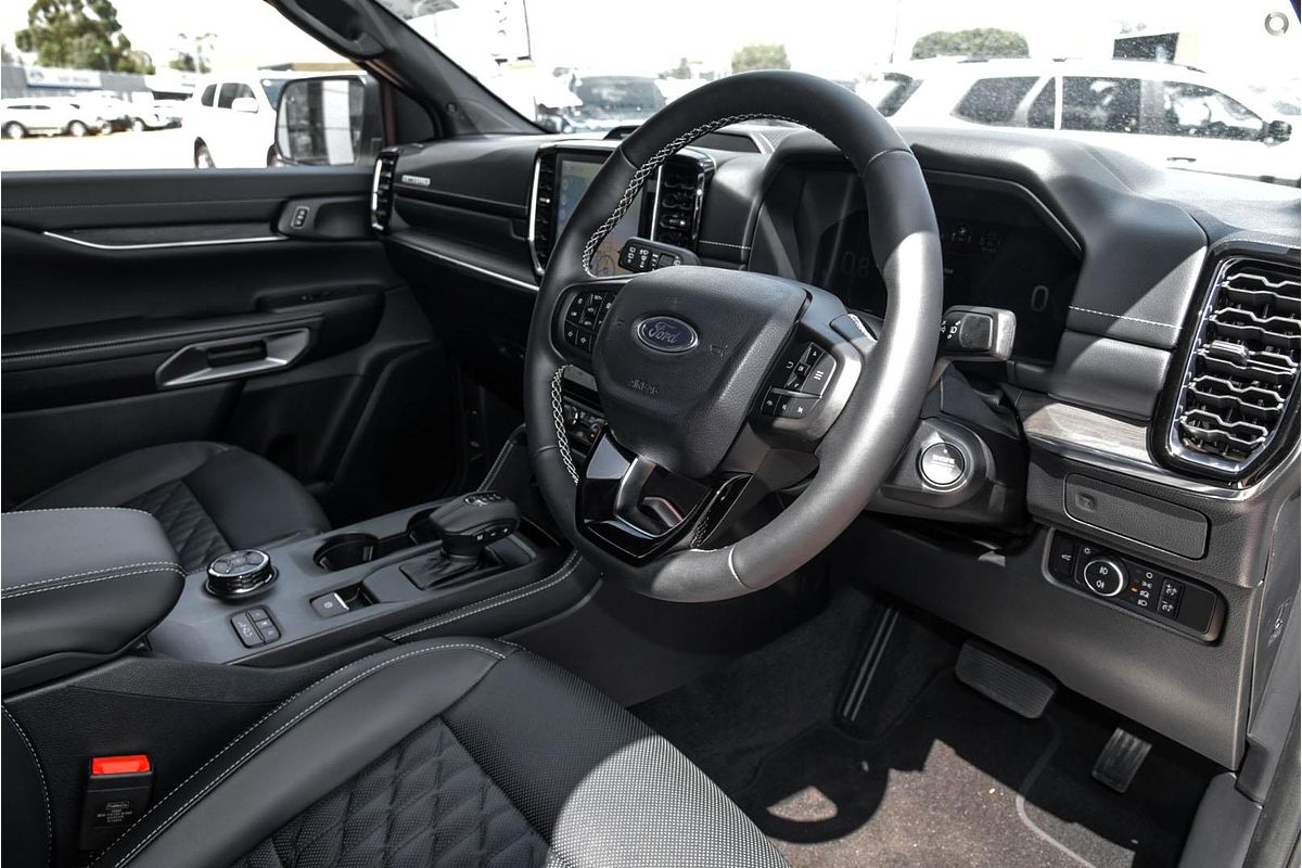 2025 Ford Everest Platinum