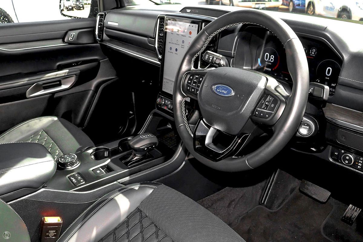 2025 Ford Everest Platinum