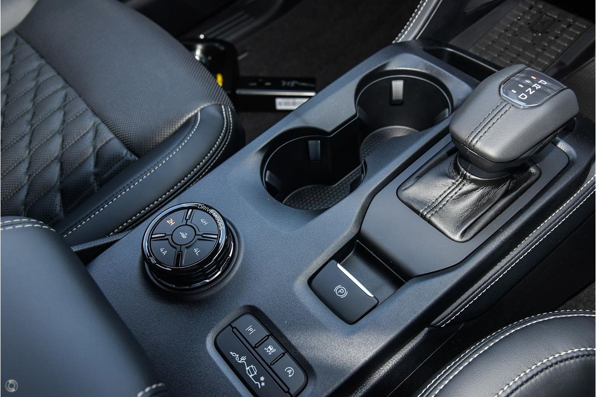 2025 Ford Everest Platinum